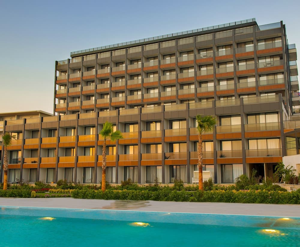 هتل The Nowness Luxury Hotel & Spa (فقط بزرگسالان +۱۶)
